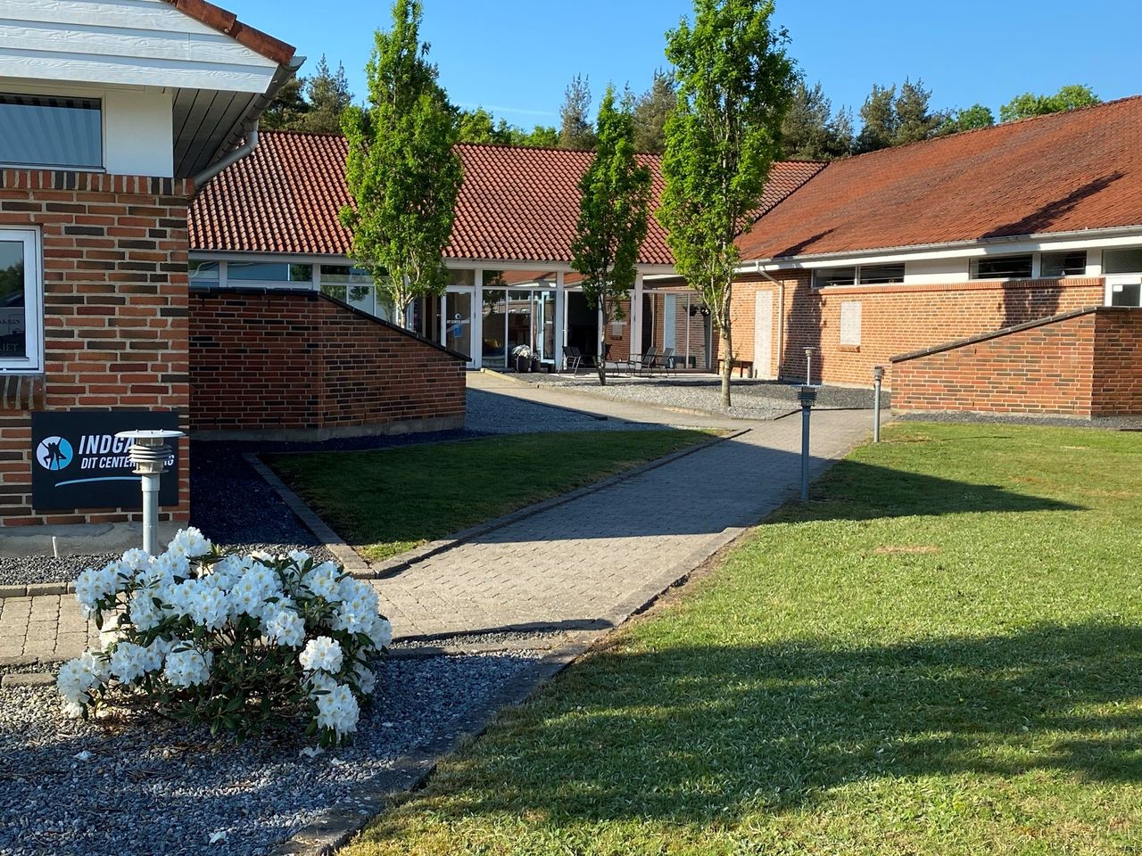 image 02